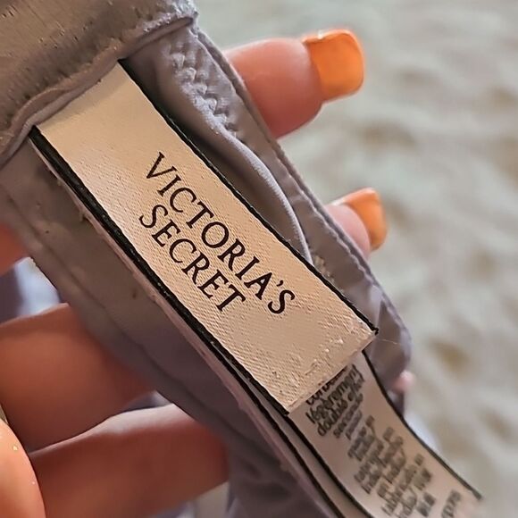 Victoria secret‎ light purple tshirt bra with adjustable straps size 34d - Picture 5 of 8